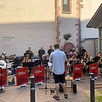 Big Band Swing Company begeistert beim Sommerfest